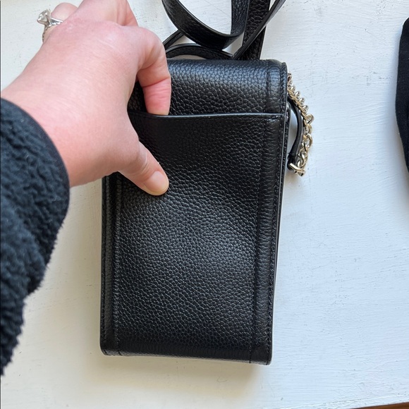 Excellent Condition Kate Spade Black Leather Crossbody Fits phone - Picture 5 of 9